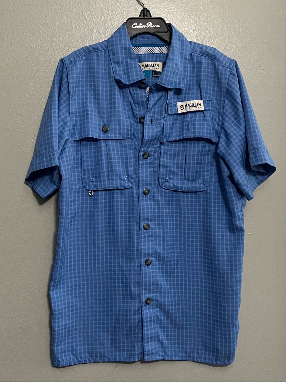 Magellan Outdoors Men's Blue Short-Sleeve Button Down Plaid Shirt B6
